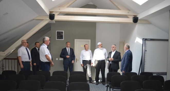 01 08 2016 02 reis posjeta travnik