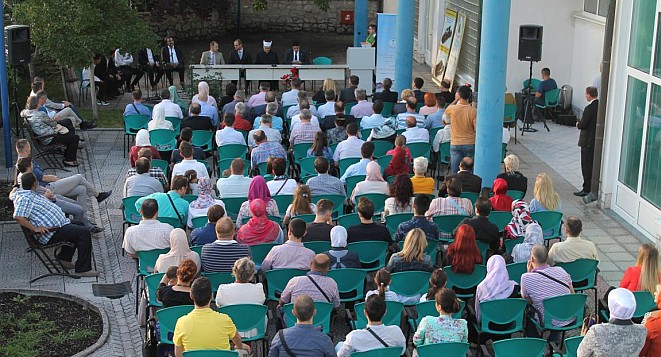 15 06 2016 01 izlozba mostar