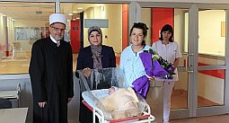 15 10 2015 01 muftija sarajevski dar novorodence i