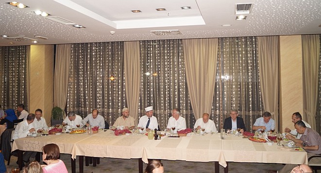 29 06 2016 04 iftar privrednici zenica jpg