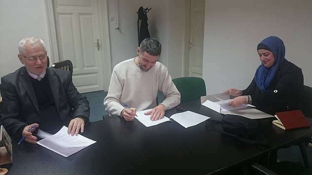 29 12 2015 03 ured drustvenabriga ugovor potpis 1