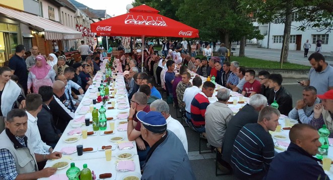 01 06 2017 01 iftar bratunac
