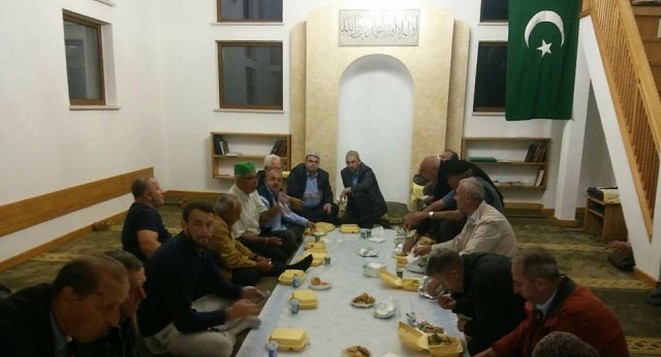 07 06 2017 03 iftar batovo