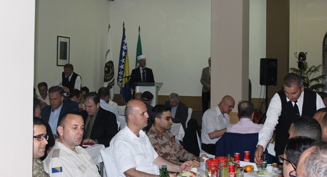 08 06 2017 04 iftar osbih