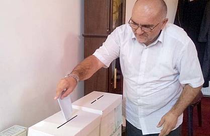 izbori-izus-09-2012-i